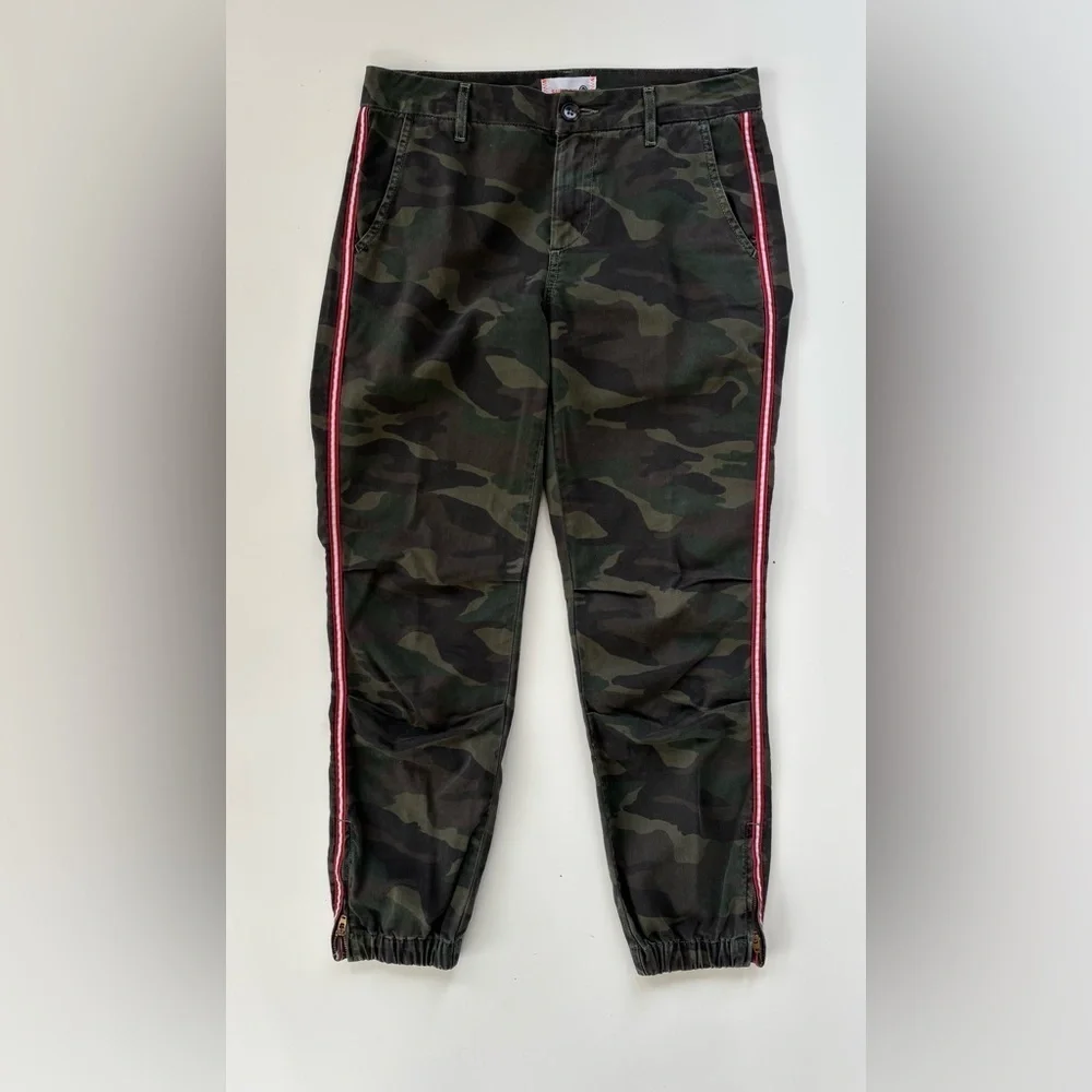 SUNDRY Women's Striped-Trim Camo Jogger Pants Size 25
